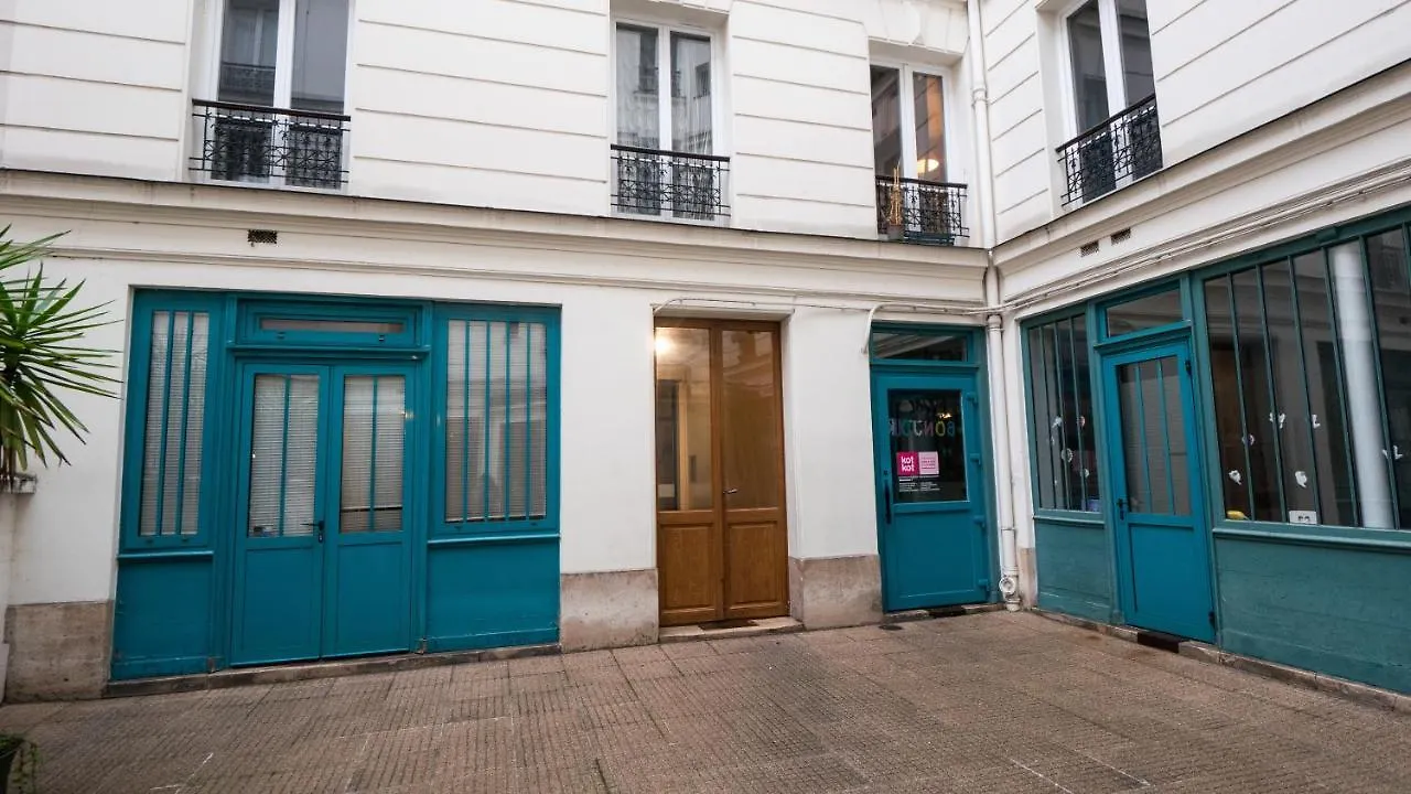 Apartment Appartement D Architecte Dans Le 11Eme Paris France